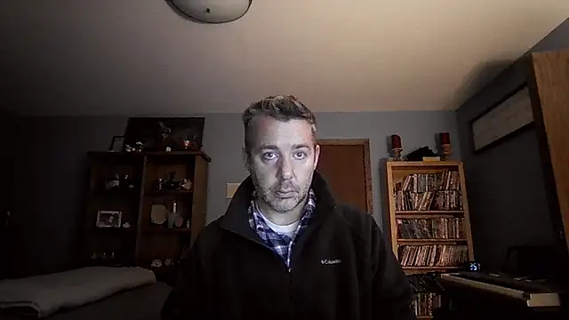 chrisw8140 online show from January 16, 2026, 4:49 am