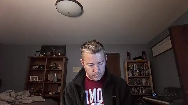 chrisw8140 online show from February 18, 2026, 2:02 pm