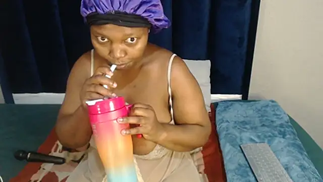 Cutebootyxx online show from February 13, 2026, 11:56 pm