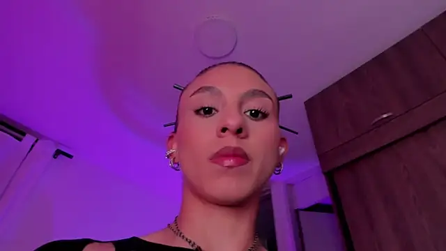 miss  charlotte7 online show from July 5, 2026, 12:39 am