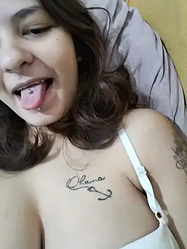 carazinho2128 online show from June 23, 2026, 9:13 pm