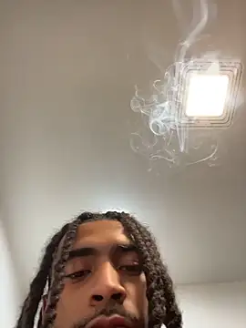 Snapshot of Mellyj053 chatting on March 22, 2026, 11:30 pm Mellyj053 online show from March 22, 2026, 11:30 pm