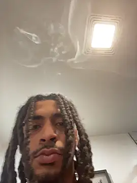 Snapshot of Mellyj053 chatting on March 27, 2026, 4:40 pm Mellyj053 online show from March 27, 2026, 4:40 pm