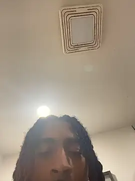 Snapshot of Mellyj053 chatting on April 9, 2026, 7:03 am Mellyj053 online show from April 9, 2026, 7:03 am