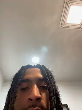 Snapshot of Mellyj053 chatting on April 11, 2026, 9:02 am Mellyj053 online show from April 11, 2026, 9:02 am