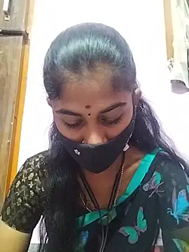 Tamil Hot RoyalQueen online show from April 1, 2026, 5:08 am