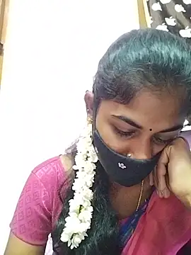 Tamil Hot RoyalQueen online show from April 14, 2026, 1:55 am