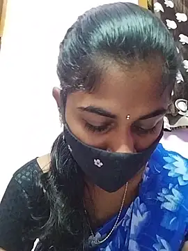 Tamil Hot RoyalQueen online show from April 16, 2026, 12:22 am