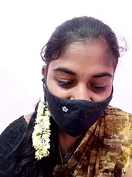 Tamil Hot RoyalQueen online show from June 9, 2026, 4:24 am