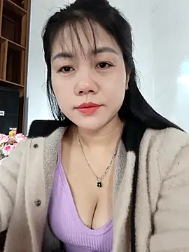 Ngocmai lazdy online show from February 12, 2026, 2:17 am