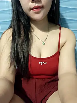 Ngocmai lazdy online show from July 18, 2026, 6:12 pm