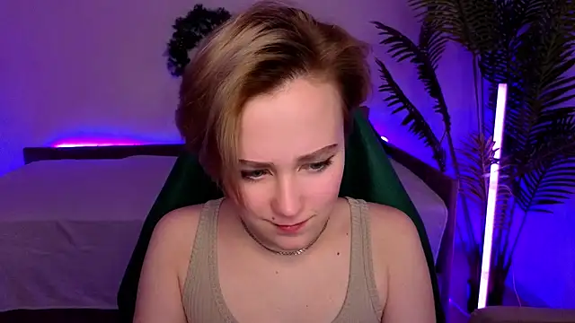 Ellie Heavenly online show from January 13, 2026, 8:41 am