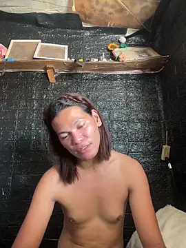 HugeAgatha online show from February 15, 2026, 5:26 am