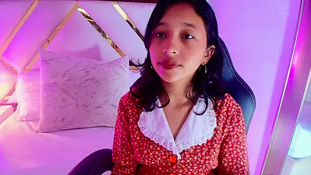 Real virgin Pussy online show from June 7, 2026, 11:47 am