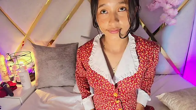Real virgin Pussy online show from June 25, 2026, 12:54 am