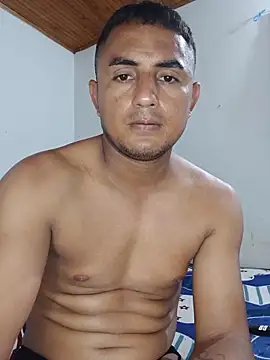 Snapshot of knox_zeque chatting on June 4, 2026, 3:07 pm knox zeque online show from June 4, 2026, 3:07 pm