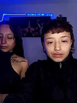 AlexxaAndRileyy online show from February 12, 2026, 8:26 pm