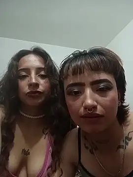AlexxaAndRileyy online show from March 26, 2026, 3:45 am