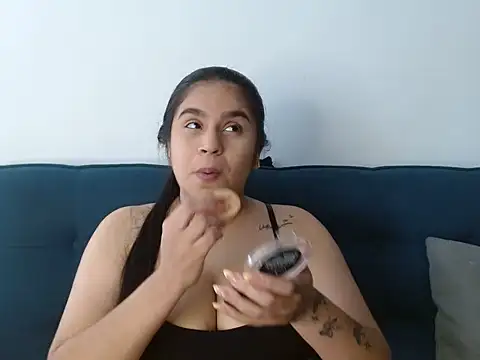 Snapshot of maite_saens1 chatting on May 20, 2026, 6:58 pm maite saens1 online show from May 20, 2026, 6:58 pm
