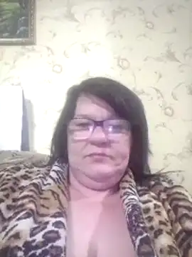 NysiOlsen online show from May 5, 2026, 6:38 pm