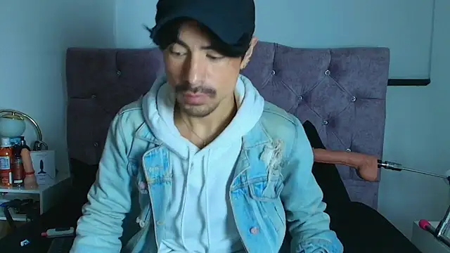 Ethan Briggs  online show from February 22, 2026, 2:24 am