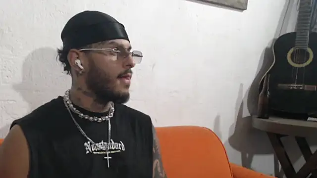 liyamjunior online show from February 19, 2026, 5:03 am