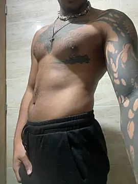 liyamjunior online show from March 5, 2026, 5:47 am