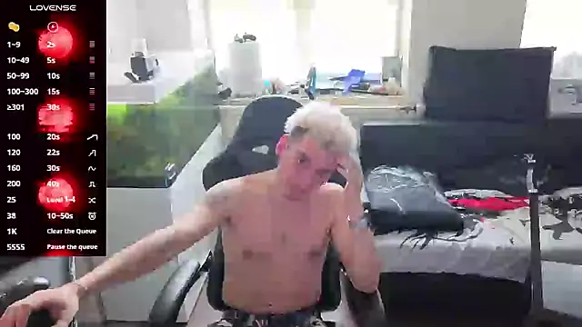 Rayzel White online show from May 10, 2026, 12:10 pm