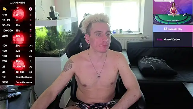 Rayzel White online show from May 26, 2026, 1:51 pm