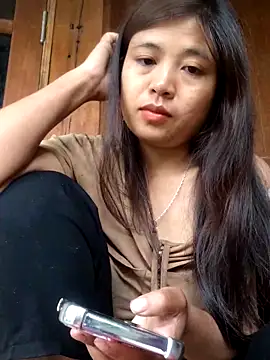 miumiu sexy2x online show from May 1, 2026, 12:04 am
