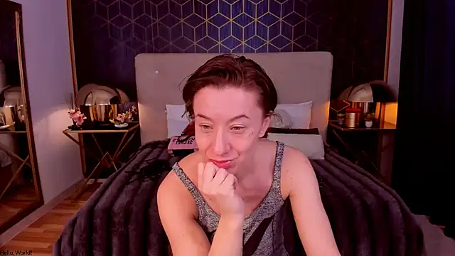 GingerWixxx online show from February 25, 2026, 7:18 am