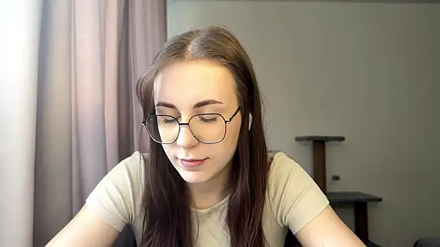 JanelleCourville online show from March 15, 2026, 11:27 am