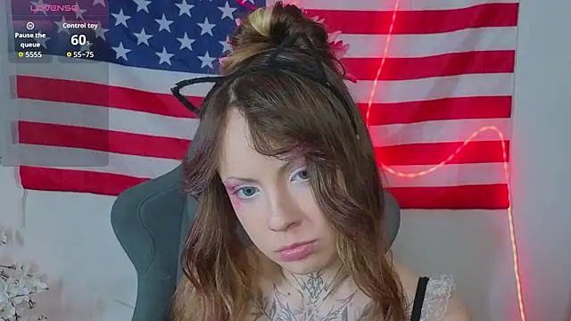 Snapshot of MoonHaze__ chatting on March 10, 2026, 10:09 am MoonHaze online show from March 10, 2026, 10:09 am