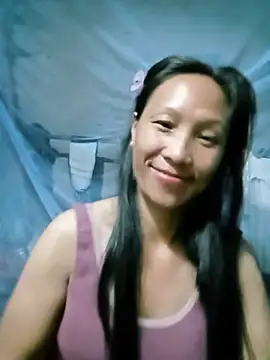 Snapshot of Diana-02 chatting on May 15, 2026, 7:10 pm Diana-02 online show from May 15, 2026, 7:10 pm