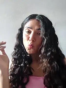 Freyarosse online show from March 7, 2026, 7:11 pm