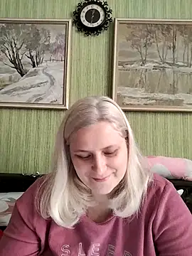 Snapshot of NyushaLollipop chatting on April 2, 2026, 9:29 am NyushaLollipop online show from April 2, 2026, 9:29 am