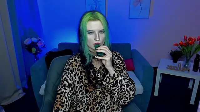 Snapshot of ToxicKittyy chatting on January 15, 2026, 2:43 pm ToxicKittyy online show from January 15, 2026, 2:43 pm