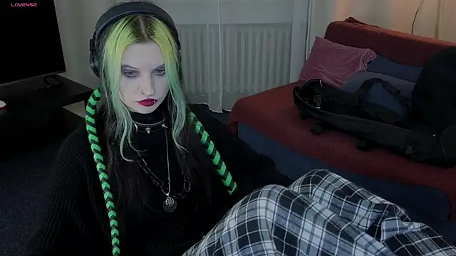 Snapshot of ToxicKittyy chatting on March 7, 2026, 10:07 pm ToxicKittyy online show from March 7, 2026, 10:07 pm