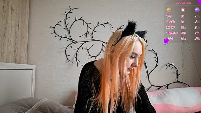 Snapshot of MisaMew chatting on February 28, 2026, 8:15 am MisaMew online show from February 28, 2026, 8:15 am