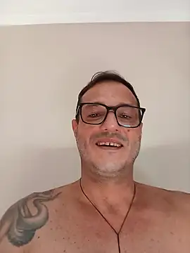 Snapshot of tio-roludo chatting on June 27, 2026, 5:07 pm tio-roludo online show from June 27, 2026, 5:07 pm