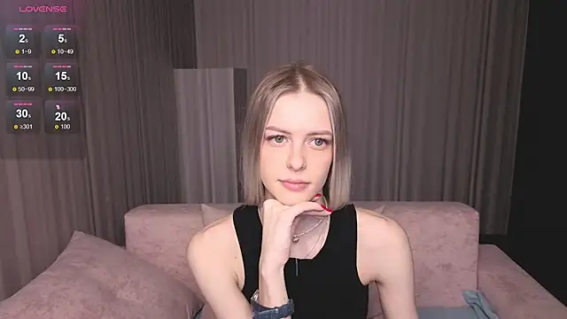 kittie like18 online show from April 30, 2026, 1:01 am