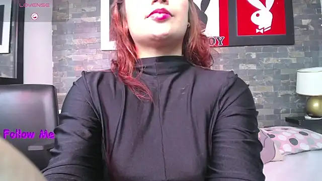 zahra24659 online show from February 18, 2026, 7:21 pm