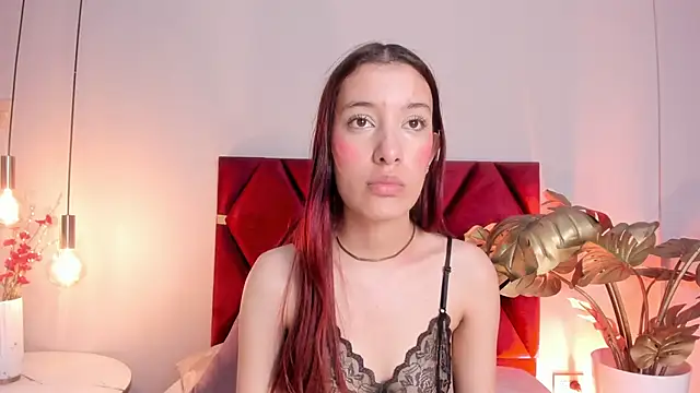 TessaMonroee online show from April 28, 2026, 6:35 pm
