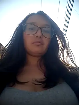 Karla-giraldo 1 online show from March 4, 2026, 2:45 pm