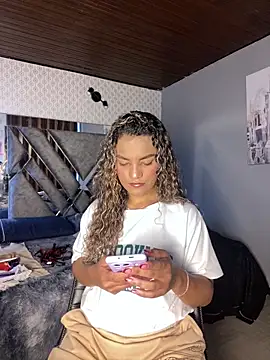 AngelPinkk  online show from February 16, 2026, 8:16 pm