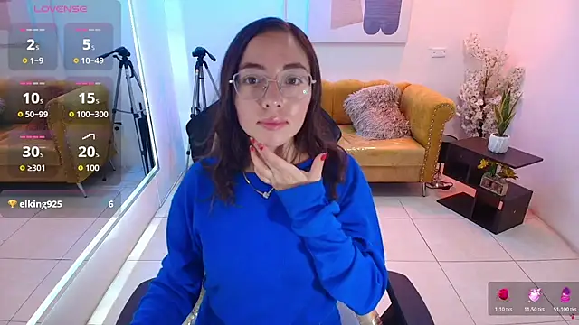 Snapshot of Veronica_miiller chatting on May 13, 2026, 7:33 pm Veronica miiller online show from May 13, 2026, 7:33 pm