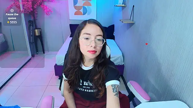 Snapshot of Veronica_miiller chatting on June 4, 2026, 7:20 pm Veronica miiller online show from June 4, 2026, 7:20 pm