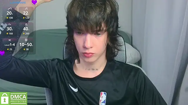 LeonBoykisser online show from August 7, 2026, 9:00 am