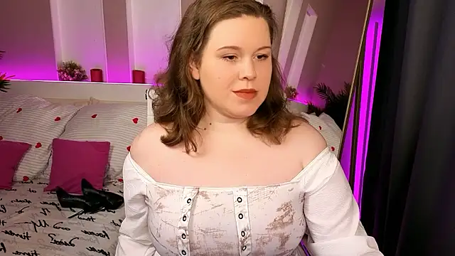 MystiKarolina online show from March 10, 2026, 6:29 am