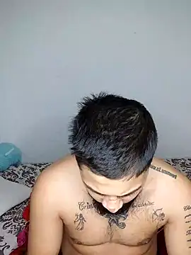 Snapshot of Gabysweetrds chatting on January 15, 2026, 12:59 am Gabysweetrds online show from January 15, 2026, 12:59 am